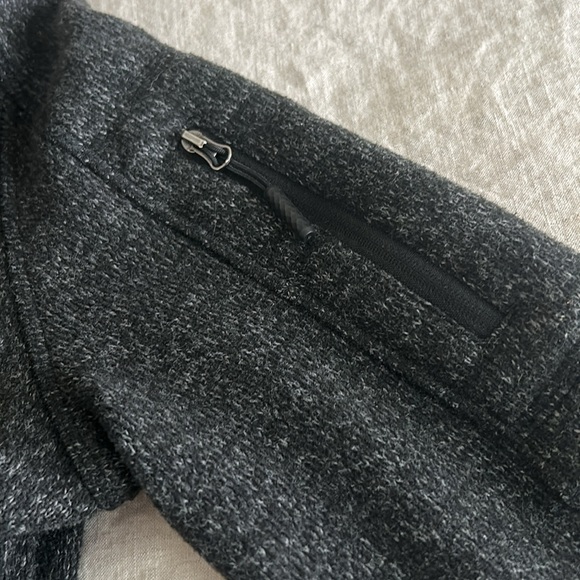 Womens Stoic fleece. Size S - Picture 3 of 4